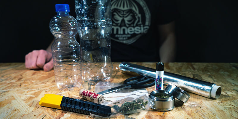 Wie Baut Man Eine Eimer-Bong? Wie baut man eine Eimer-Bong?