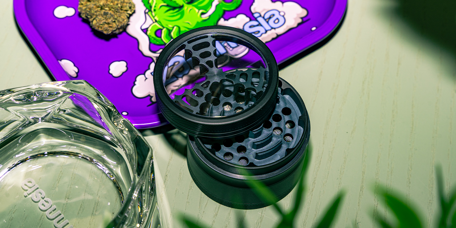 Premium Grinder: Zamnesia