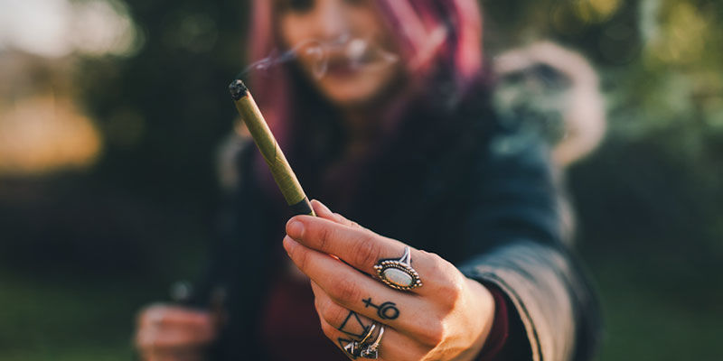 Verwöhne Dich Mit Deinem Kush-Crush Verwöhne Dich Mit Deinem Kush-Crush