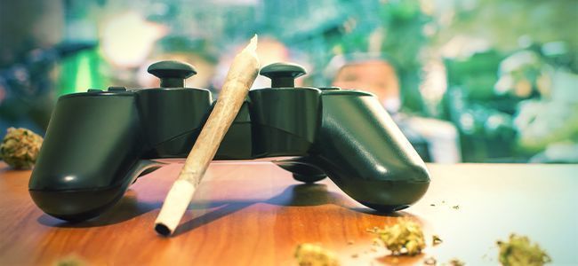 DREHE EINEN K&Uuml;NSTLERISCHEN JOINT