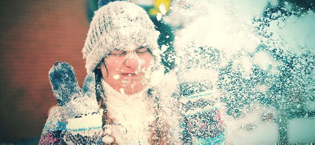 GRAS UND SCHNEEBALLSCHLACHTEN