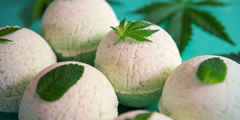 Nutzen Von Badebomben NUTZEN VON BADEBOMBEN