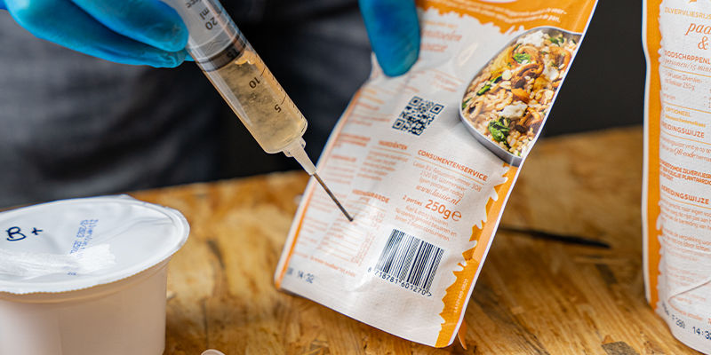 Injiziere 0,5ml Pilzsporen Injiziere 0,5ml Pilzsporen