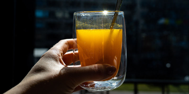 Anleitung: Genieße Deinen Köstlichen Und Gesunden Kurkuma-Tee Anleitung: Genieße Deinen Köstlichen Und Gesunden Kurkuma-Tee