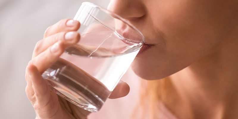 Ein Kater Geht Vorüber Ein Kater geht vorüber