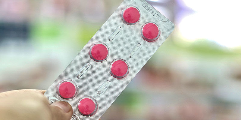 Schmerztabletten Einnehmen Wie Man Sich Von Einem Kater Erholt: Schmerztabletten einnehmen