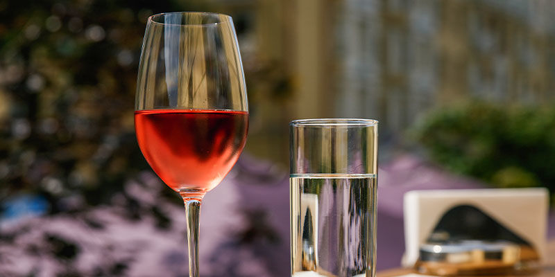 Welches Ist Der Beste Weg, Einen Kater Zu Vermeiden? Welches ist der beste Weg, einen Kater zu vermeiden?