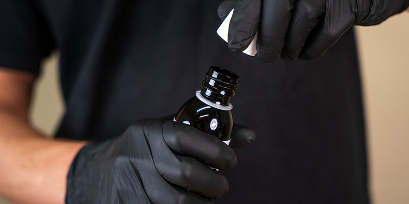 Wasche und desinfiziere deine Hände