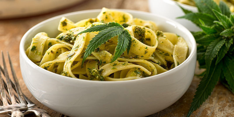 Pasta Mit Cannabis-Pesto Pasta Mit Cannabis-Pesto