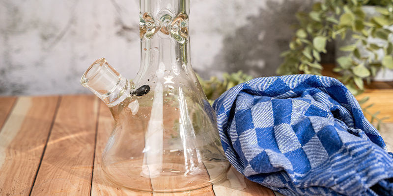Spüle Abschließend Deine Bong Aus, Lass Sie Trocknen Und Schon Kann Es Losgehen Spüle abschließend Deine Bong aus, lass sie trocknen und schon kann es losgehen
