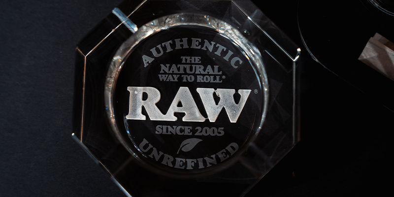 Raw Aschenbecher Aus Kristallglas Raw Aschenbecher Aus Kristallglas