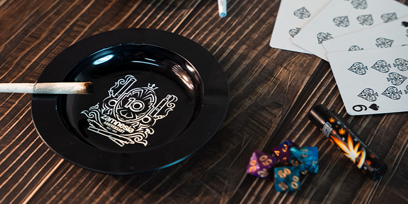 Metall-aschenbecher X (Zamnesia) Metall-aschenbecher X (Zamnesia)