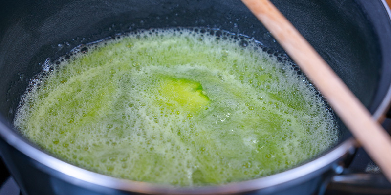 Zitrone hinzufügen (optional)